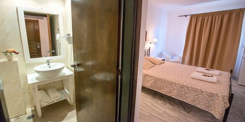 Locanda Beach Hotel 자킨토스 타운 외부 사진